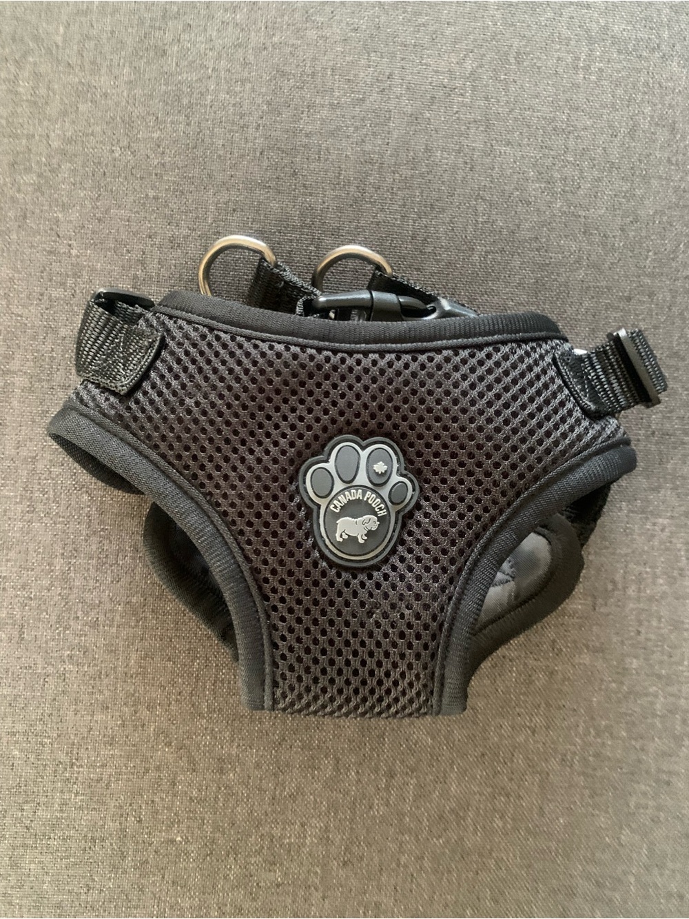 The Canada Pooch Everything No-Pull Black Harness Easy On For Small Dog S/P NWOT